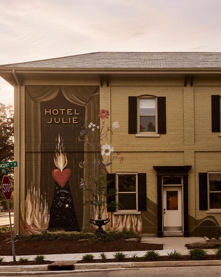 Hotel Julie สตราตฟอร์ด ภายนอก รูปภาพ