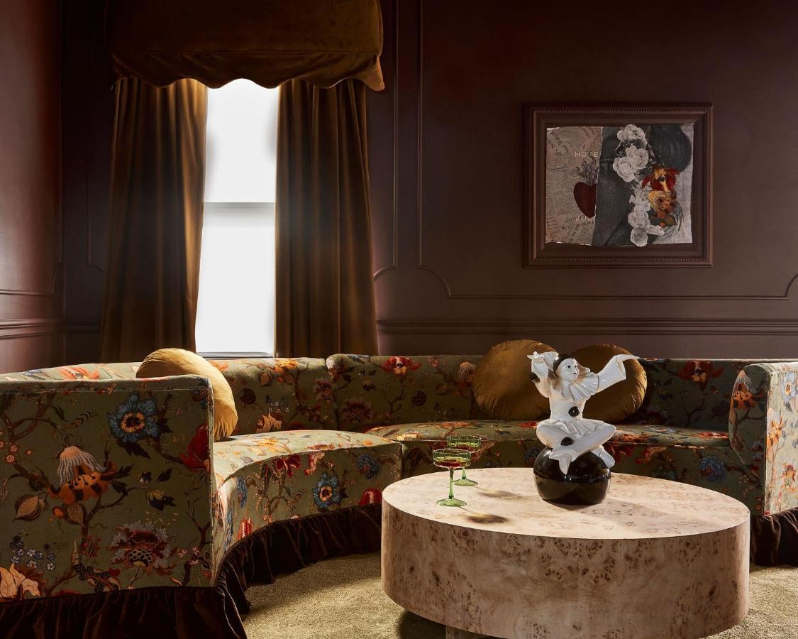 Hotel Julie สตราตฟอร์ด ภายนอก รูปภาพ